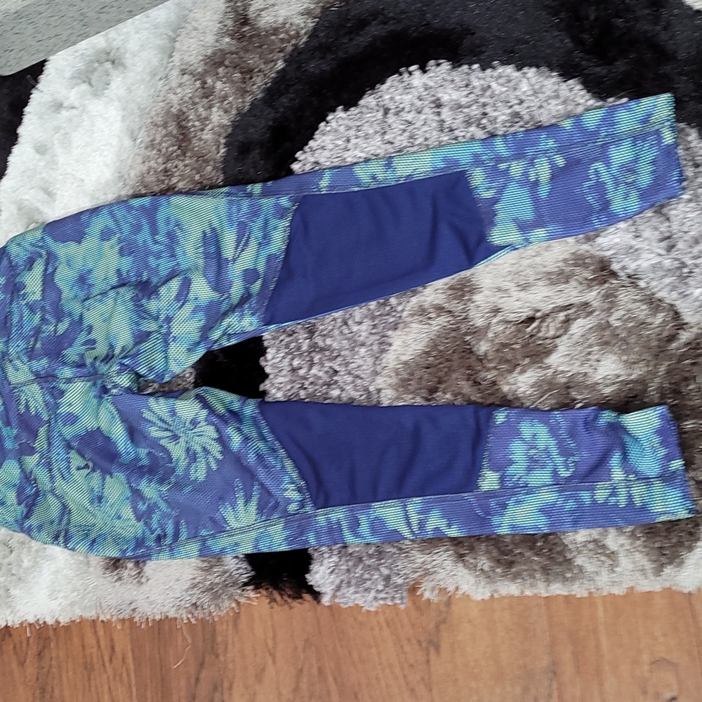 ❤Pre loved yoga/workout pants❤ - Picture 5 of 7